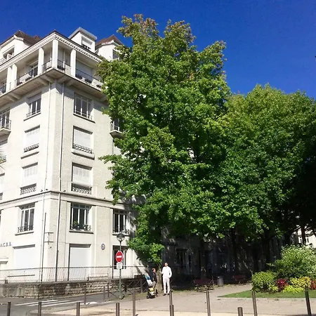 Boulevard D'aragon * Pau